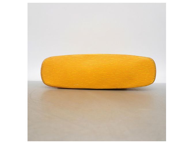 Louis Vuitton Epi Lussac Shoulder Bag Yellow - view 3