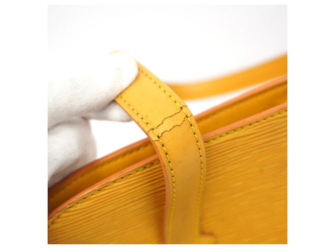 Louis Vuitton Epi Lussac Shoulder Bag Yellow - view 7