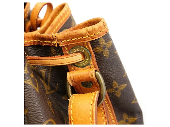 Noe Borsa a tracolla Louis Vuitton Monogram Petit Noé Marrone - vista 8