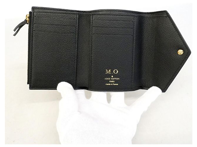 Cartera Louis Vuitton Tri-fold Negro Beige - vista 4