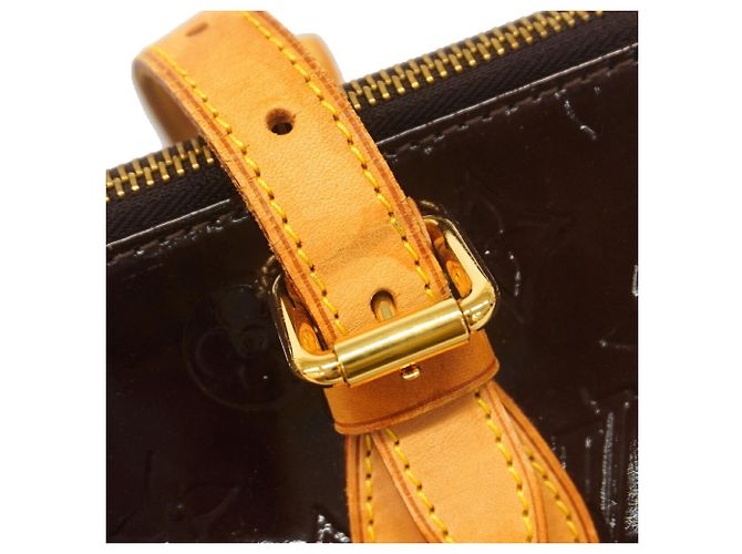 Borsa a tracolla Louis Vuitton Vernis Rosewood Avenue Bordò - vista 8