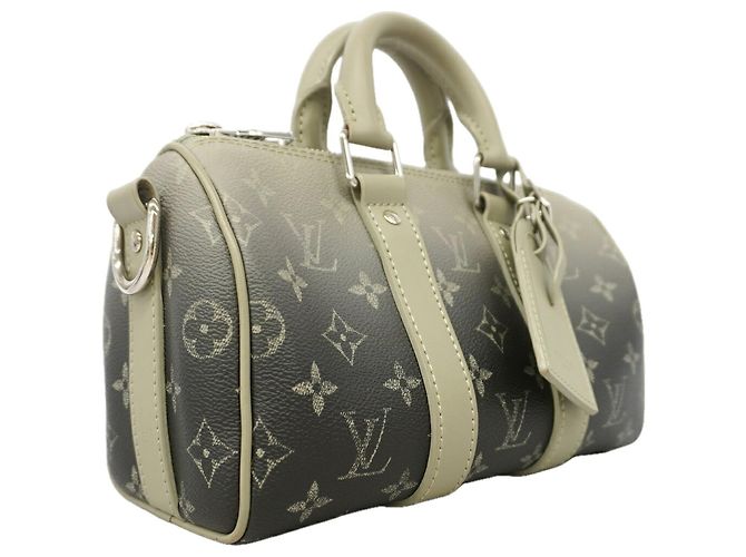 Bolsa Louis Vuitton Monogram Gradient Keepall Bandoulière 25 Verde - vista 2