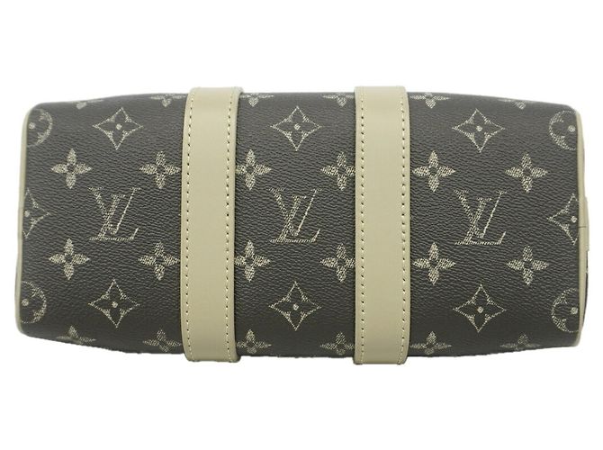 Bolsa Louis Vuitton Monogram Gradient Keepall Bandoulière 25 Verde - vista 3