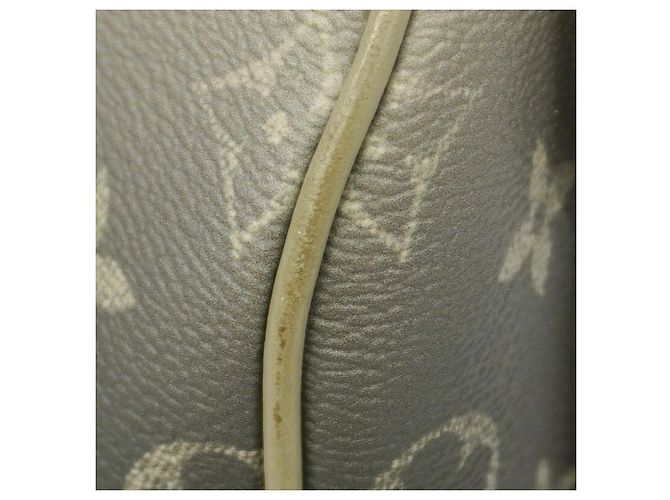 Bolsa Louis Vuitton Monogram Gradient Keepall Bandoulière 25 Verde - vista 6