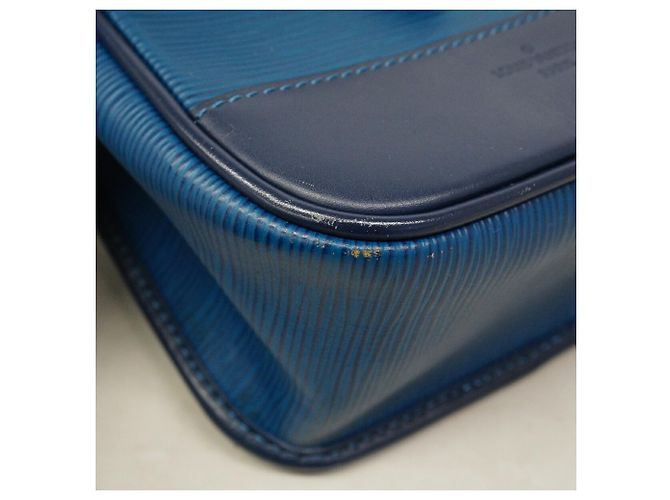 Bolsa de Ombro Louis Vuitton Epi Downtown BB Azul marinho - vista 6