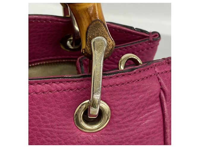 Sac à main Gucci Bamboo en cuir violet - vue 10