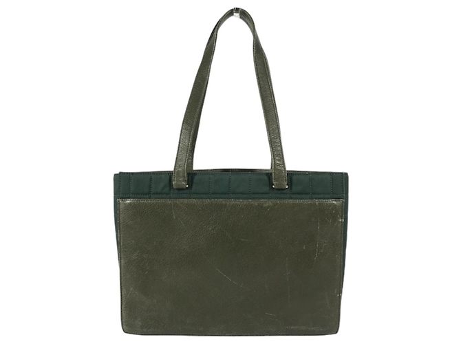 Borsa Chanel Chocolate Bar in Khaki Cachi - vista 2