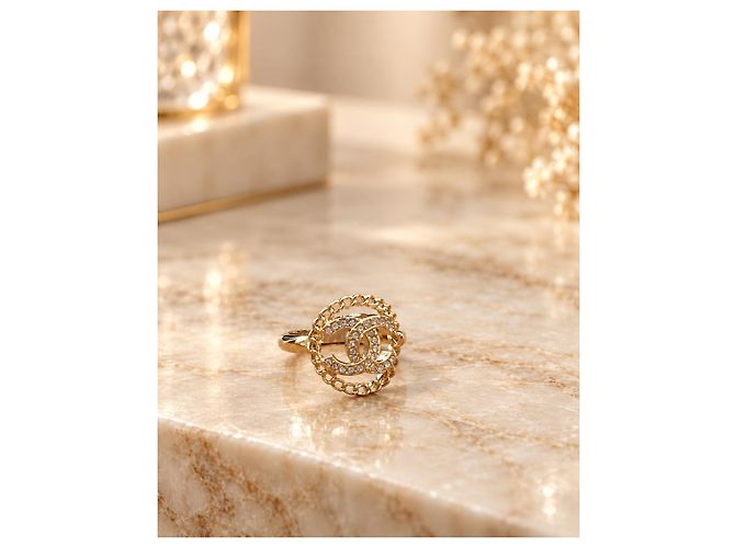 Anillo Chanel CC Cadena y Cristales Dorado - vista 4