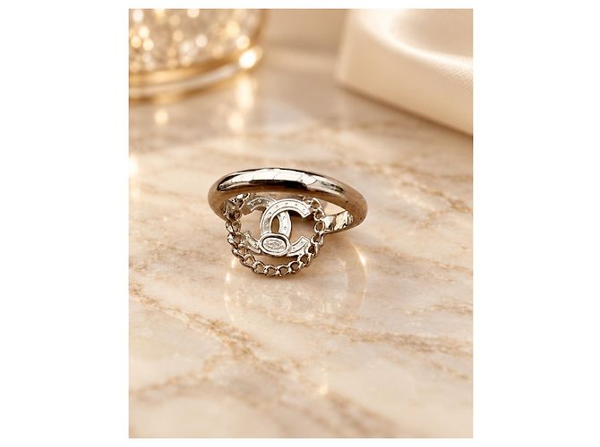 Anillo Chanel CC Cadena y Cristales Dorado - vista 6