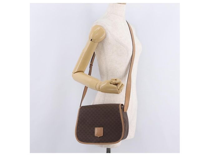 Céline Borsa a tracolla CELINE Macadam PVC Marrone Tono Oro Auth mr3037A - vista 28