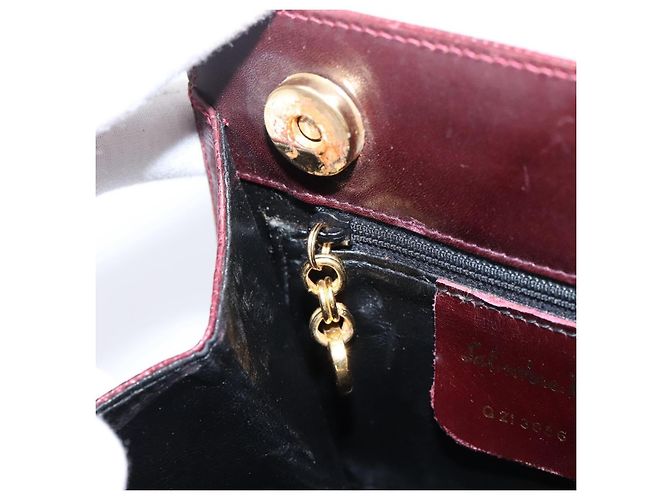 Borsa Salvatore Ferragamo Gancini in pelle Bordeaux Gold Auth 206353A - vista 20