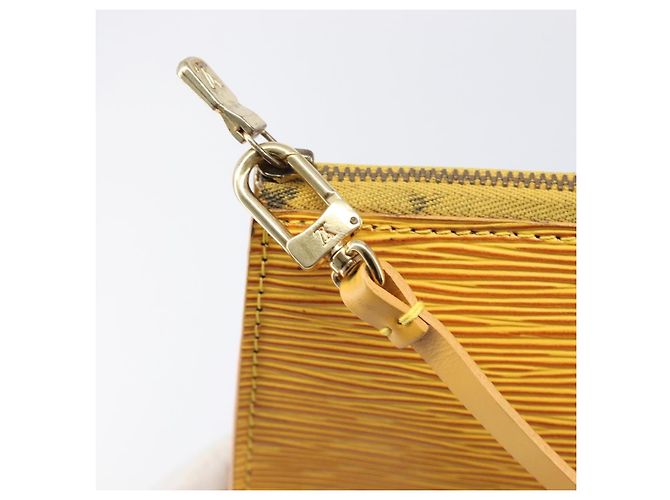 LOUIS VUITTON Epi Pochette Accessoires Pouch Yellow M52949 LV Auth bs37353 Amarillo - vista 20