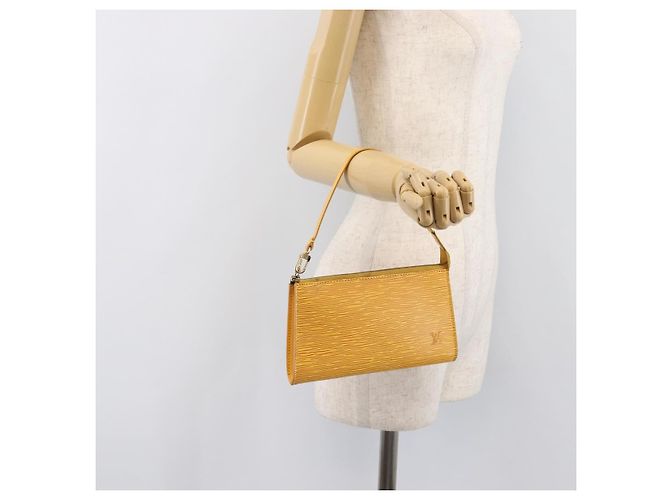 LOUIS VUITTON Epi Pochette Accessoires Pouch Yellow M52949 LV Auth bs37353 Amarillo - vista 23