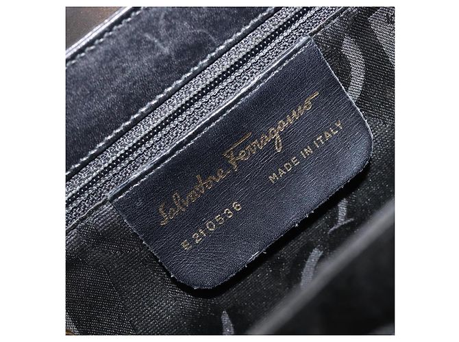 Borsa Salvatore Ferragamo Gancini in pelle 2way Nero Oro Auth ka6377 D'oro - vista 12