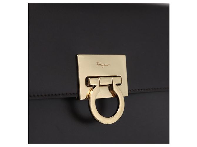 Borsa Salvatore Ferragamo in pelle marrone tono oro Auth mr2958A - vista 20