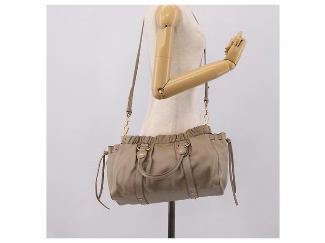 Borsa a mano Miu Miu in pelle 2way Beige Gold Auth 206249M D'oro - vista 26