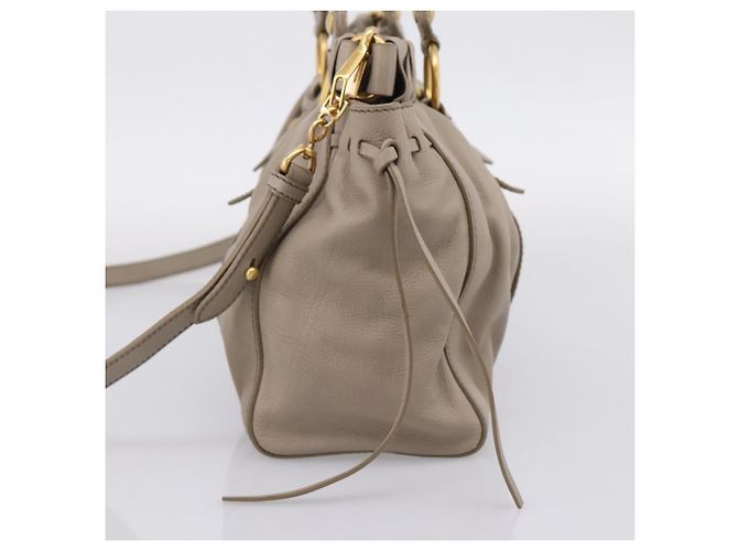 Borsa a mano Miu Miu in pelle 2way Beige Gold Auth 206249M D'oro - vista 4
