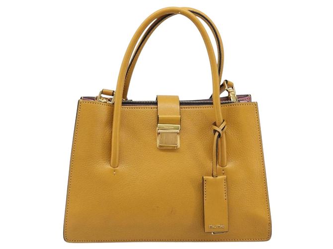 Borsa a mano Miu Miu in pelle 2way Giallo Tono Oro Auth bs37269A - vista 13