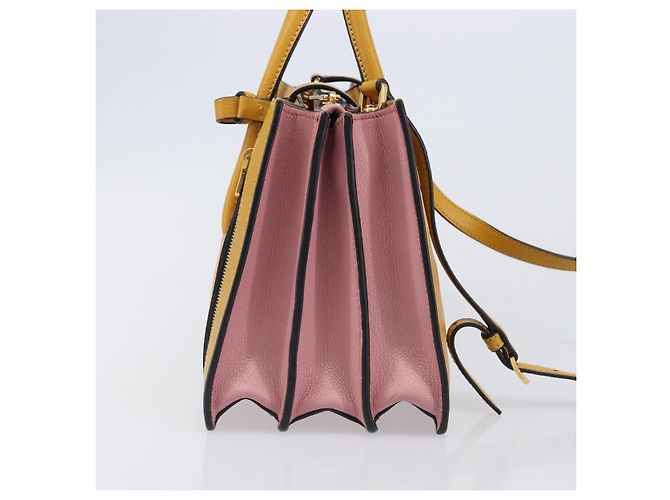 Borsa a mano Miu Miu in pelle 2way Giallo Tono Oro Auth bs37269A - vista 4