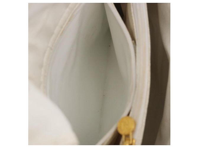 FENDI Handtasche aus Leder 2way White Gold Auth 200680 Weiß Golden - Ansicht 41