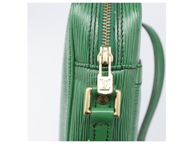 LOUIS VUITTON Epi Danube Schultertasche Green M45634 LV Auth 205909A Grün - Ansicht 19