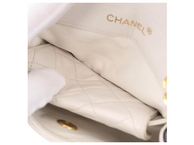 Borsa a tracolla CHANEL Matelasse con catena in pelle d'agnello Bianco e Oro CC Auth 206300SAV D'oro - vista 30