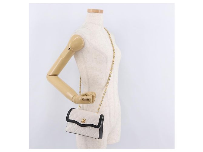 Borsa a tracolla CHANEL Matelasse con catena in pelle d'agnello Bianco e Oro CC Auth 206300SAV D'oro - vista 33