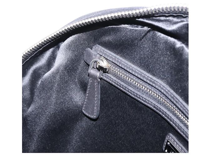 Borsa a mano Miu Miu in pelle nera e argento Auth am12613V Nero - vista 25