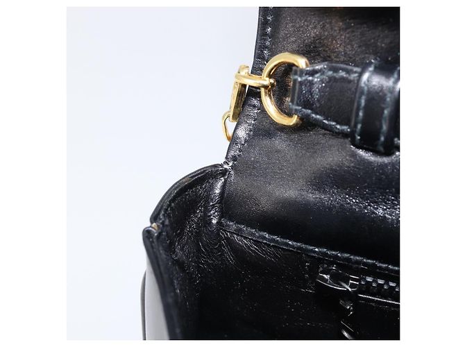 16 Céline Borsa a tracolla con catena CELINE in pelle nera e oro Auth ka6346 Nero D'oro - vista 10