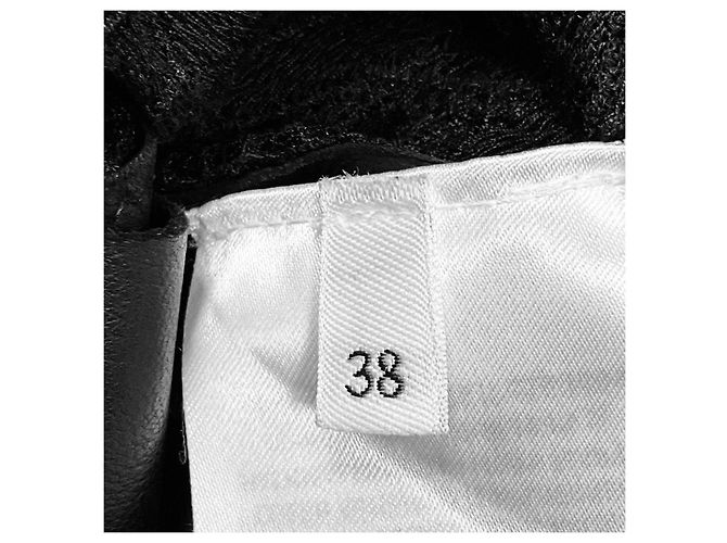 Alexander McQueen Leder-Bikerjacke mit schwarzer Spitzenborte - Ansicht 5