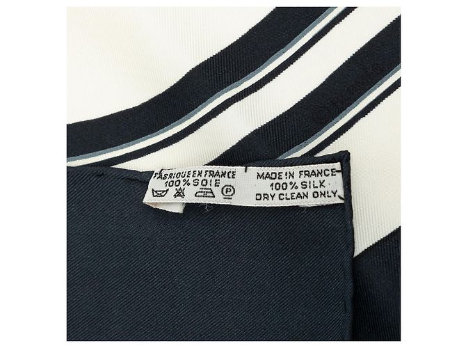 Pañuelo de seda Hermès Brides de Gala Negro 90 - vista 6