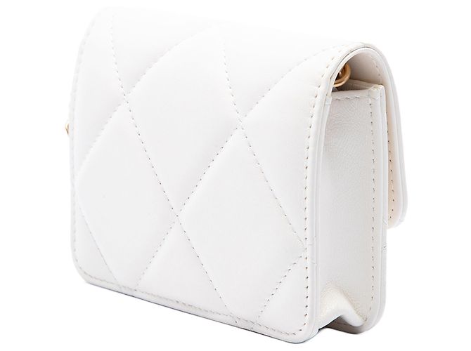 Porta-moedas Chanel 19 Flap em pele de cordeiro acolchoada branca com corrente e mala crossbody Branco - vista 2