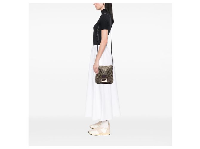 Borsa a tracolla Fendi Zucchino Canvas marrone - vista 5