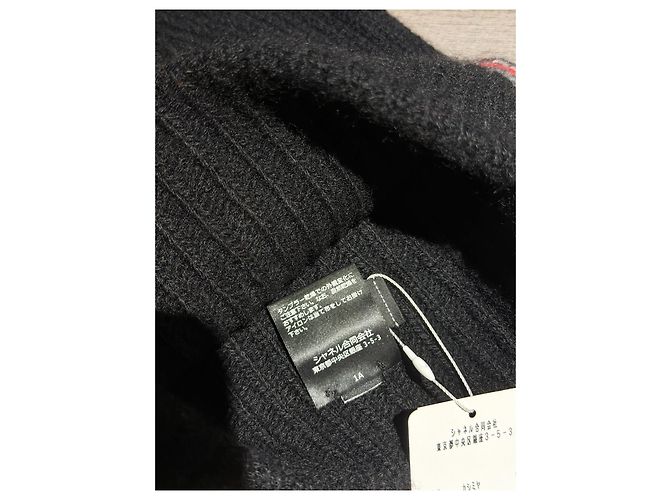 Berretto Chanel Metiers d'Art in maglia di cashmere nero Multicolore - vista 4