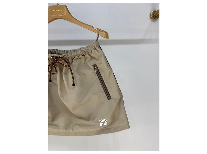 Gonna Miu Miu Beige in Nylon con Logo Multicolore - vista 3