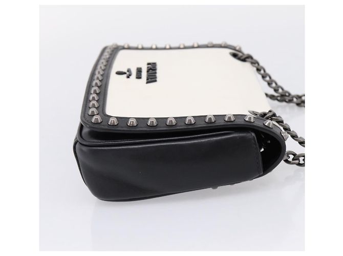Prada Chain Flap Studded Glace Calf Small Blanco - vista 4