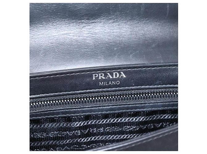 Prada Chain Flap Studded Glace Calf Small Blanco - vista 6