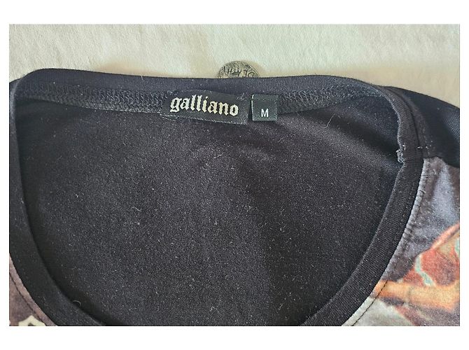 Top de manga larga John Galliano con estampado gráfico "Liberty or Death" Negro Blanco Azul Multicolor - vista 4
