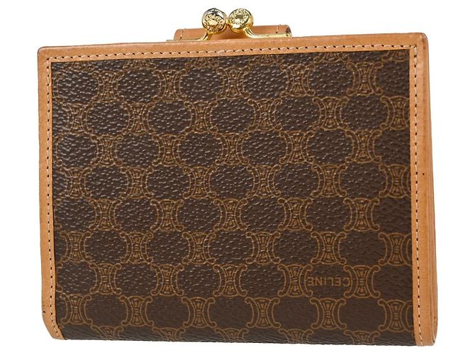 Céline Celine Bifold Triomphe Coated Canvas Compact Marrom - vista 2