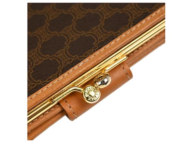 Céline Celine Bifold Triomphe Coated Canvas Compact Marrom - vista 5