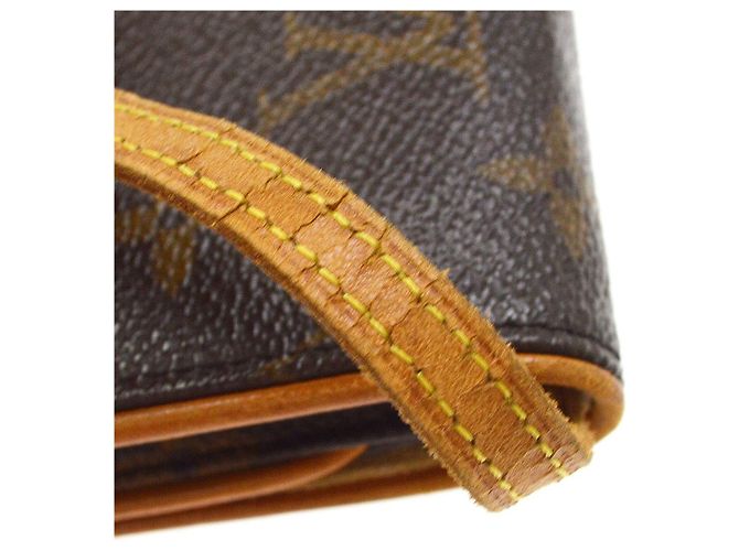 Louis Vuitton Twin Monogram Canvas GM Castaño - vista 6