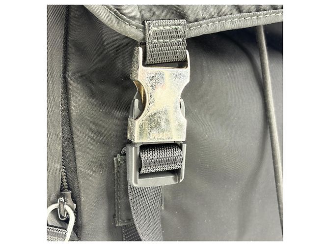 Prada Double Buckle Top Handle Tessuto Medium Preto - vista 7
