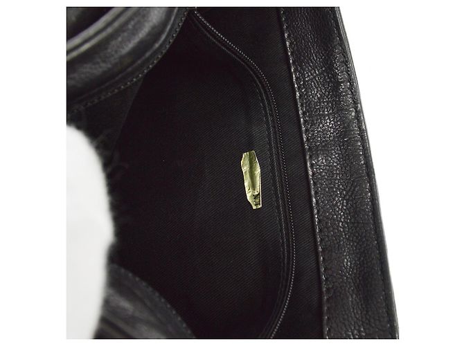 Chanel Diamond Stitch Messenger Quilted Calfskin Medium Negro - vista 7