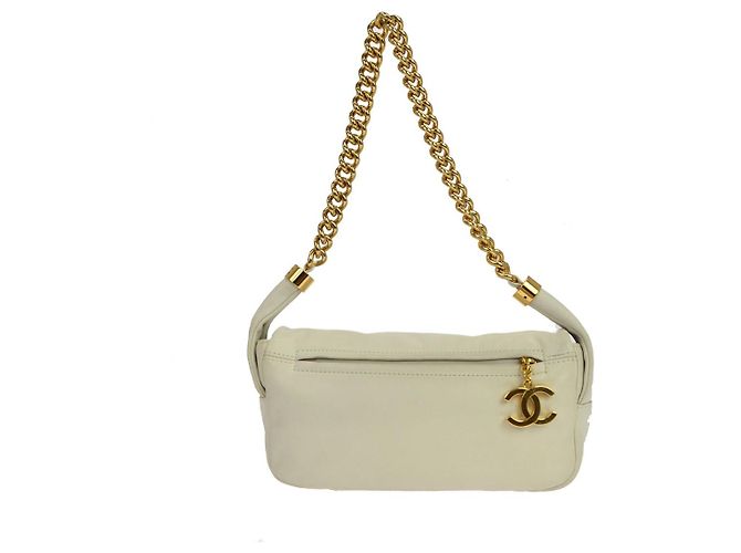 Chanel Rodeo Drive Lambskin Medium Weiß - Ansicht 2