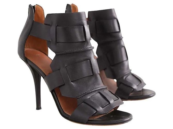 Givenchy Absatzschuhe aus Leder Schwarz Größe 38 - Ansicht 3