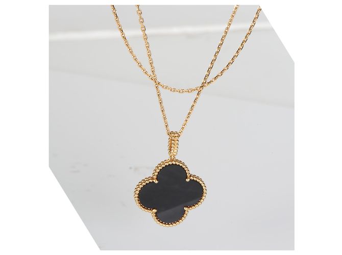Colar Magic Alhambra Van Cleef & Arpels em ouro amarelo e ônix - vista 5