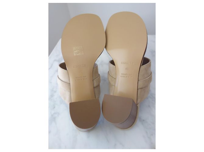 Kelly Sandali Hermès Ninon 50 Camoscio Beige - vista 7