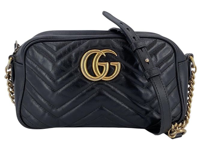 Gucci Kleine GG Marmont Camera Schultertasche aus gestepptem schwarzem Leder - Ansicht 2