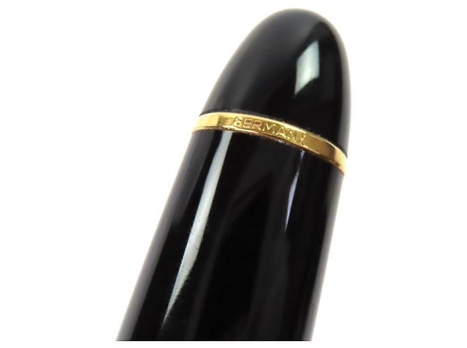 Montblanc Meisterstück 149 14K Fountain Pen Black - view 11