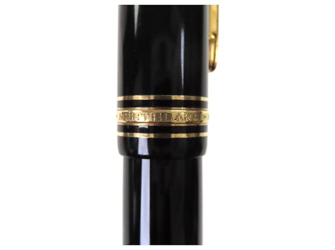Montblanc Meisterstück 149 14K Fountain Pen Black - view 8